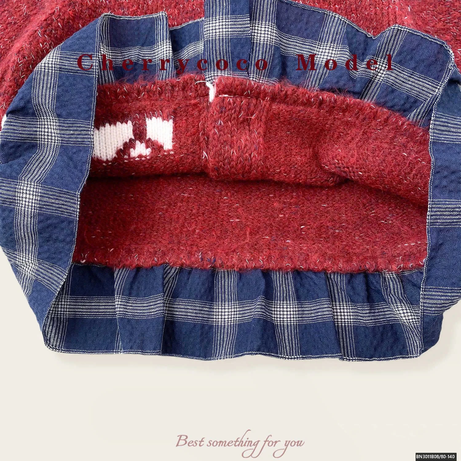 ÁO KHOÁC LEN ĐỎ CHỮ XY CHERRYCOCO