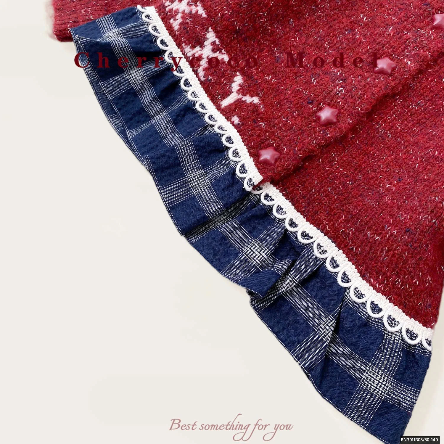 ÁO KHOÁC LEN ĐỎ CHỮ XY CHERRYCOCO