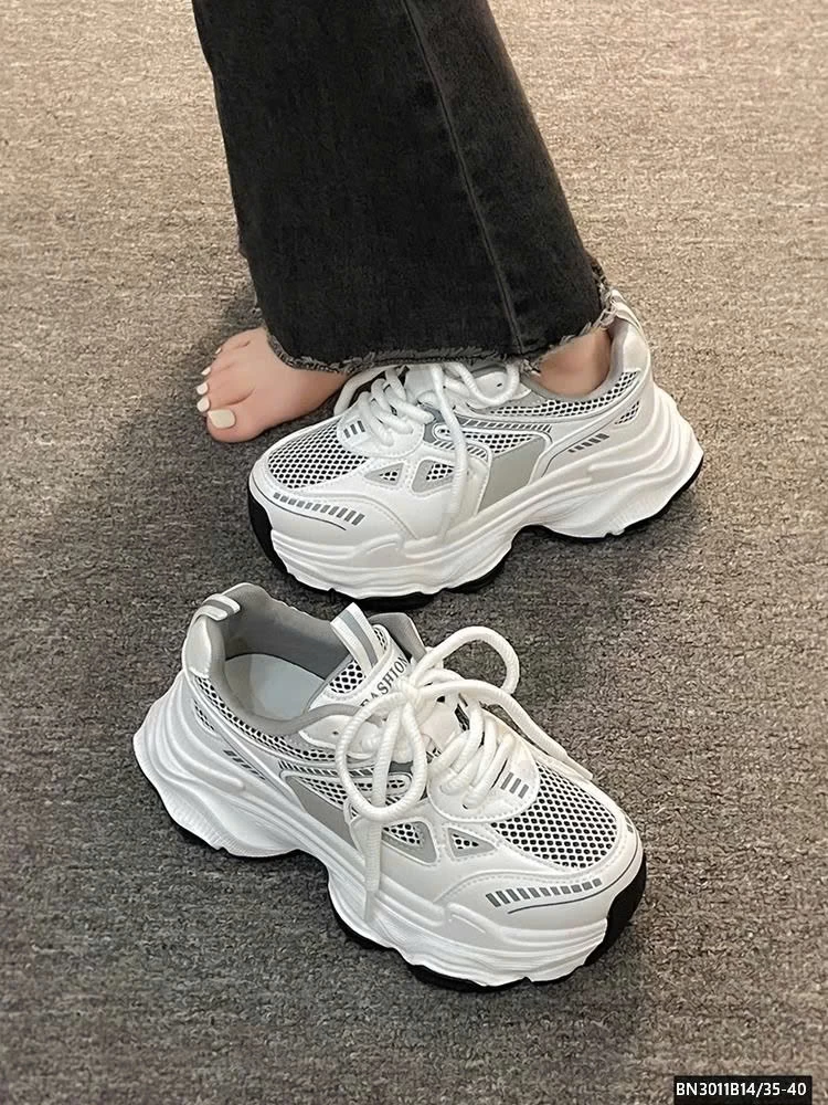 GIÀY THỂ THAO ĐỘN ĐẾ CÁ TÍNH