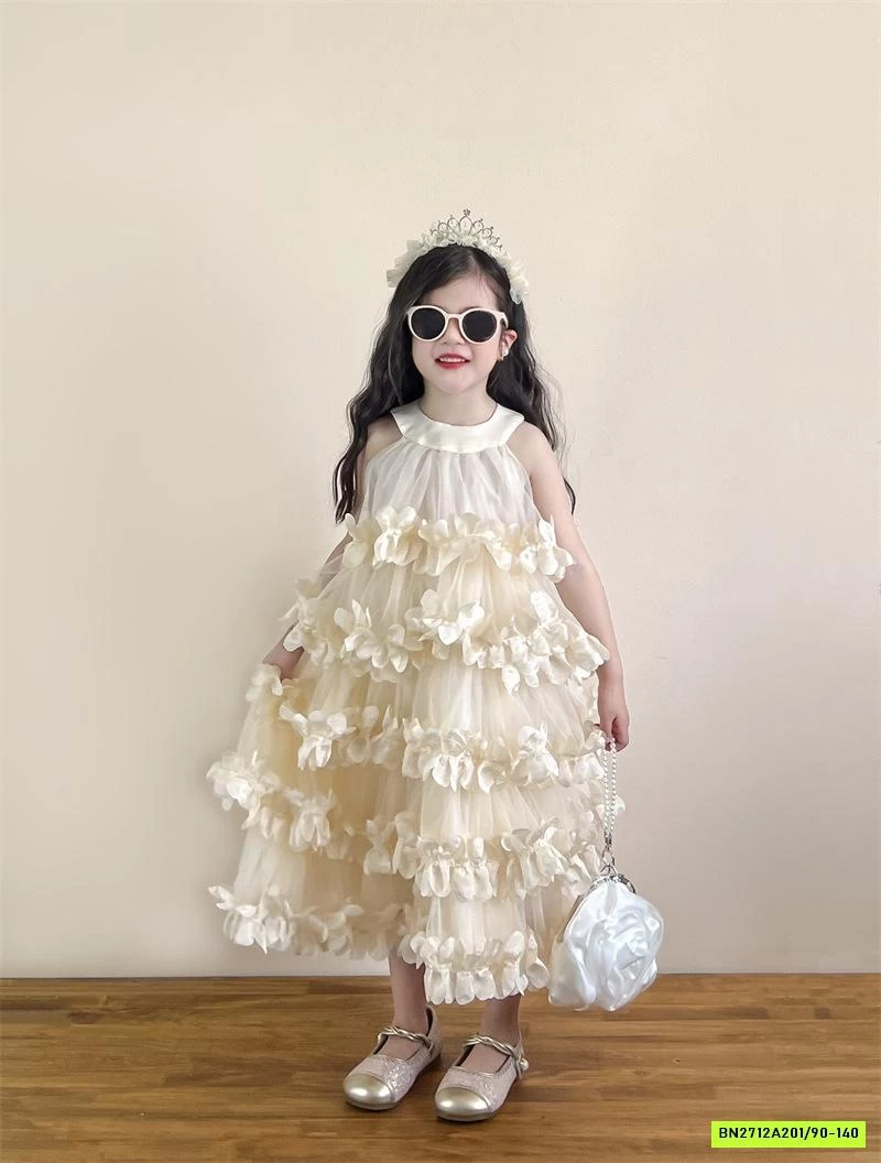 ĐẦM HOA VOAN CỔ YẾM 3D