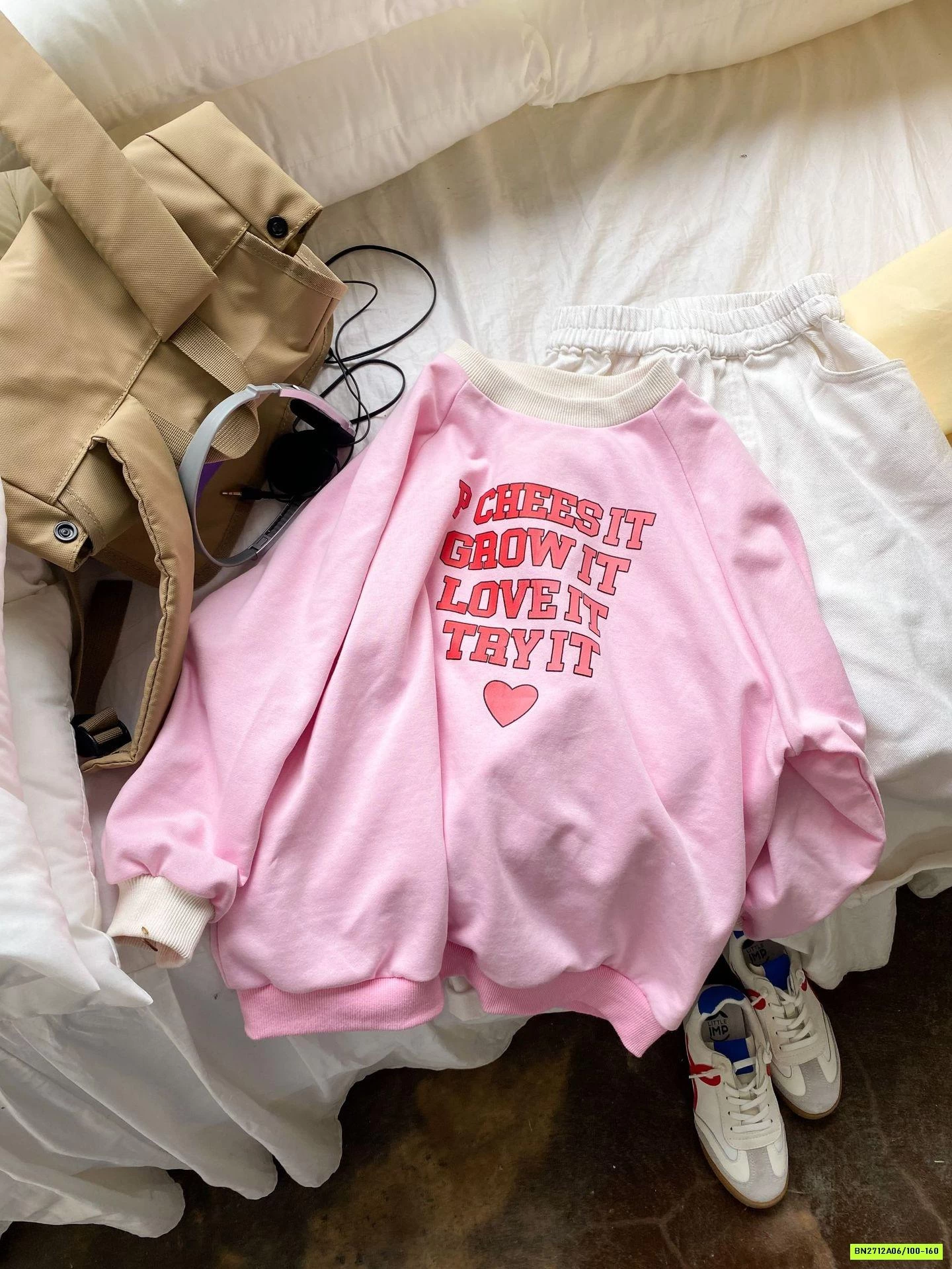 ÁO NỈ DA CÁ IN CHỮ VIỀN CỔ TCKIDS