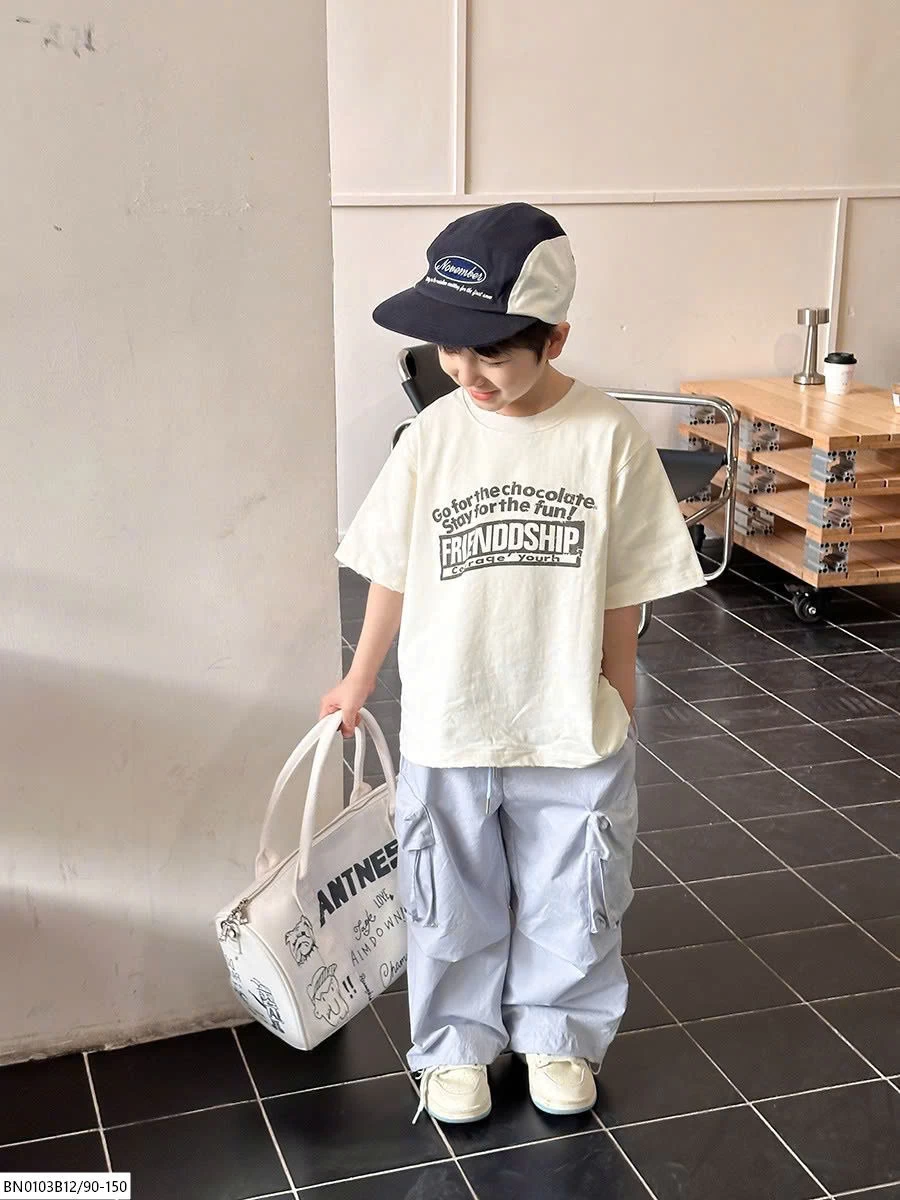 ÁO PHÔNG CHỮ FRIENSHIP AMBB 25A138