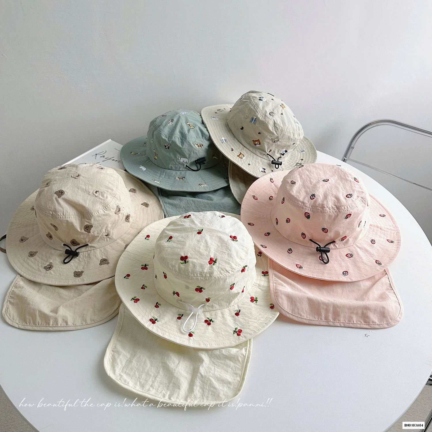 MŨ BÈO THÊU HÌNH KÈM VẠT CHE