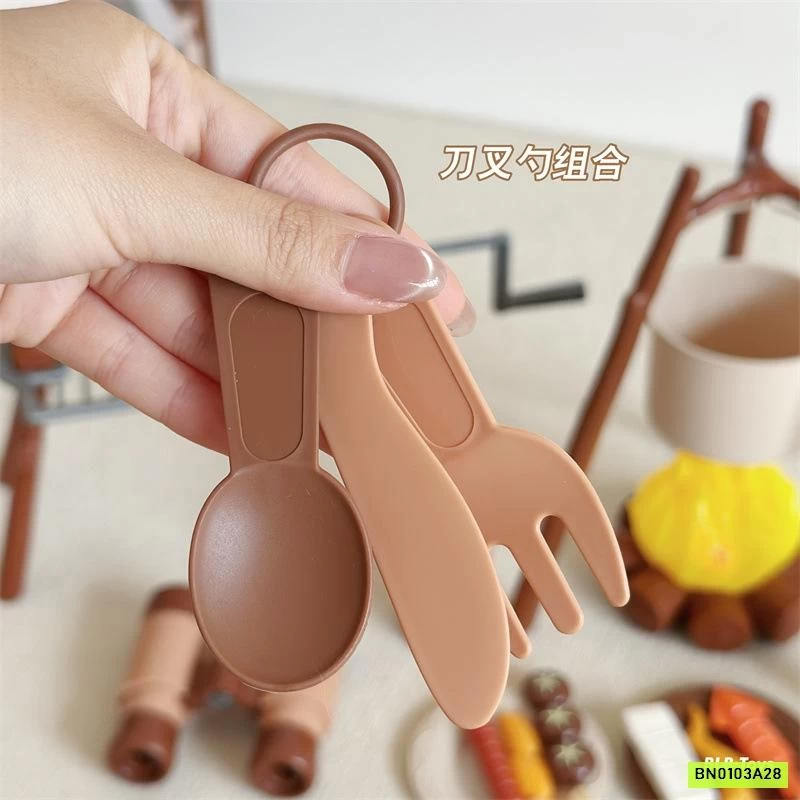 BỘ ĐỒ CHƠI CẮM TRẠI