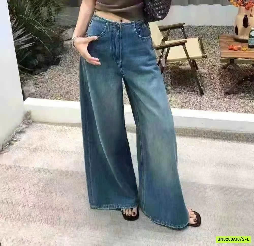 JEANS ỐNG RỘNG BẠC GỐI WGWE7137