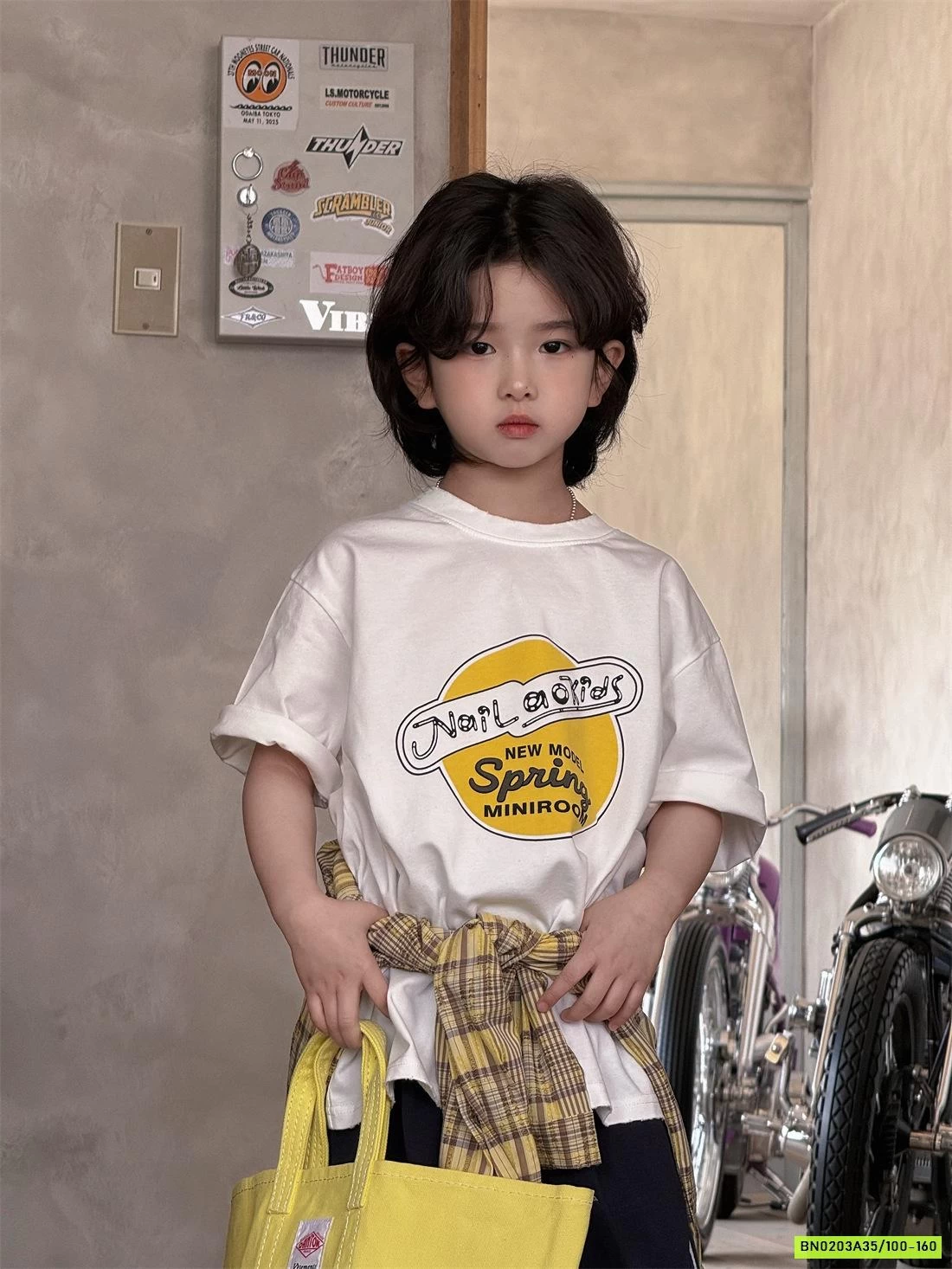 ÁO THUN CHỮ SPRING