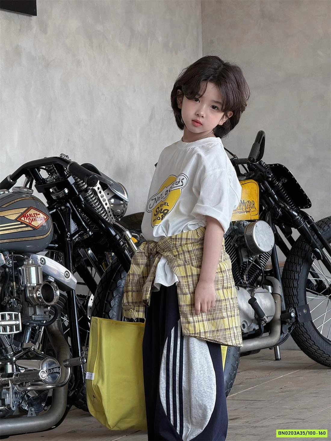 ÁO THUN CHỮ SPRING