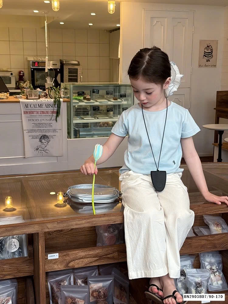 ÁO THUN TRƠN THÊU CHỮ B 25A078