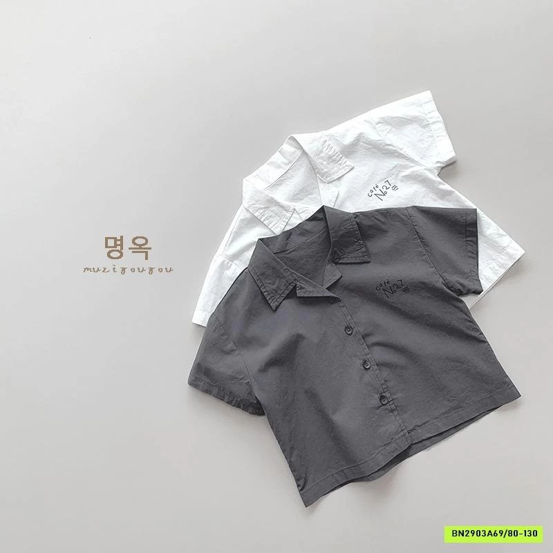 SƠ MI CỔ BẺ IN CHỮ MZYY