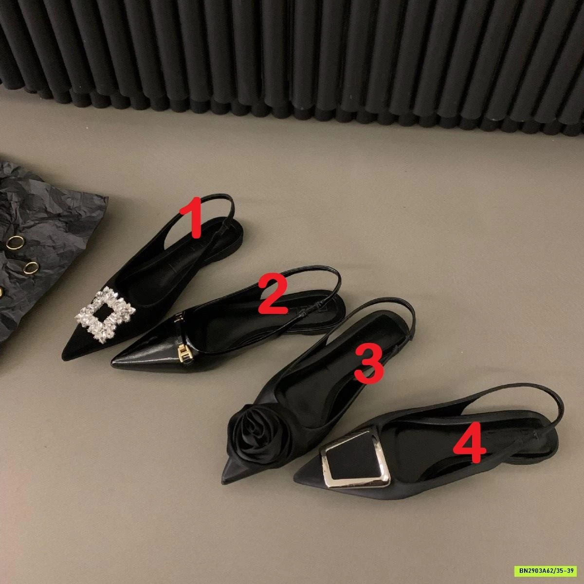 GIÀY BỆT MŨI NHỌN HỞ GÓT TONE ĐEN