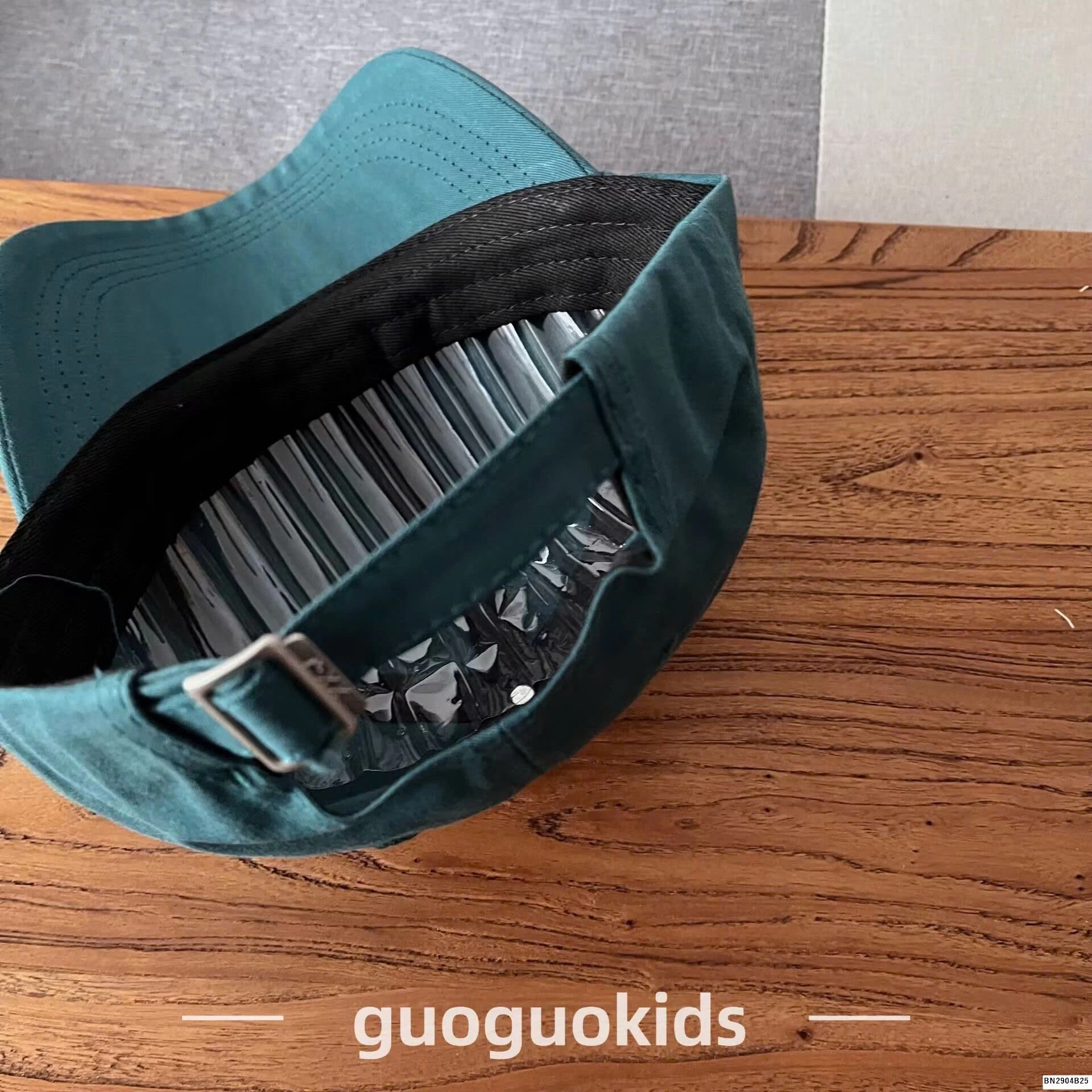 MŨ LƯỠI TRAI HÌNH CÚN