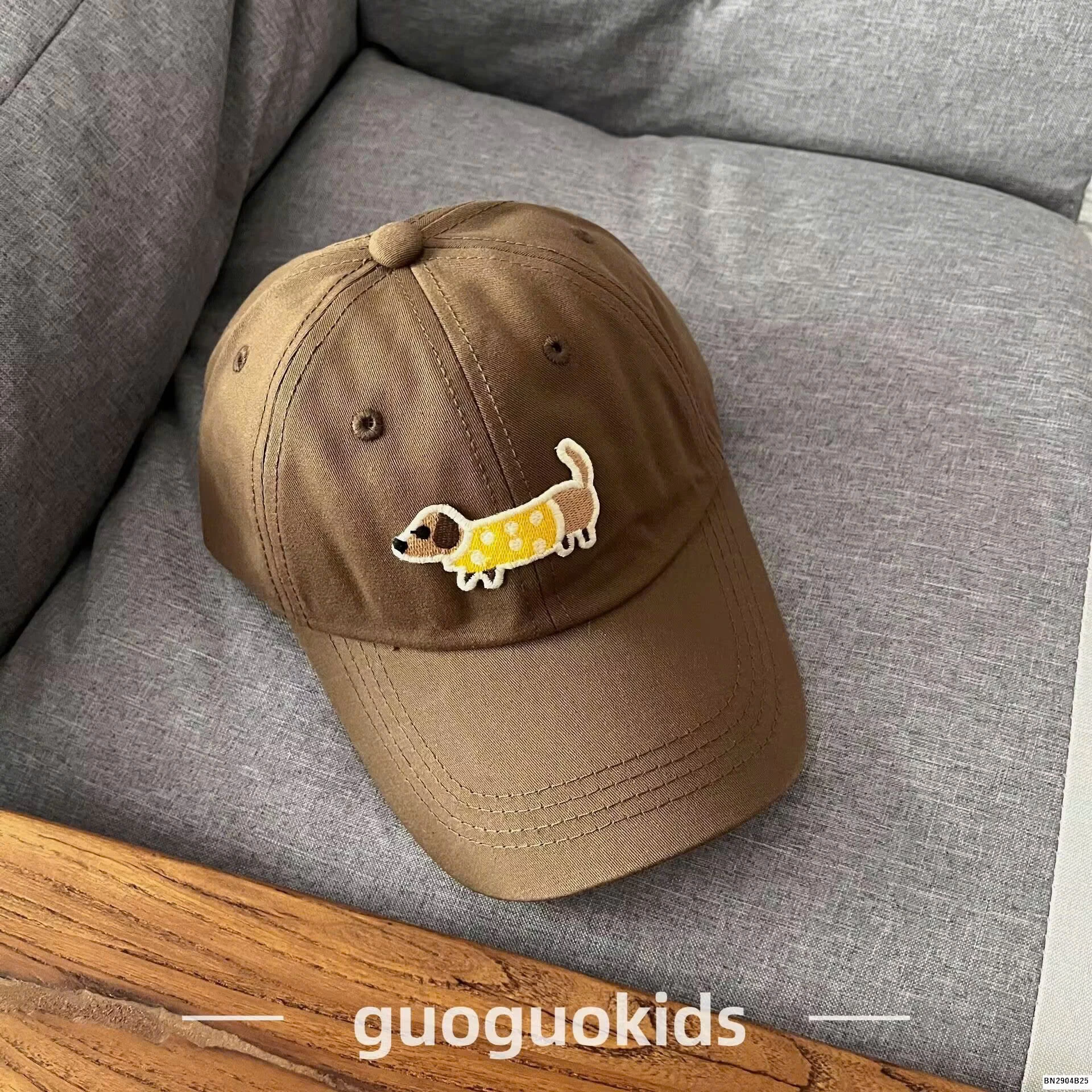 MŨ LƯỠI TRAI HÌNH CÚN