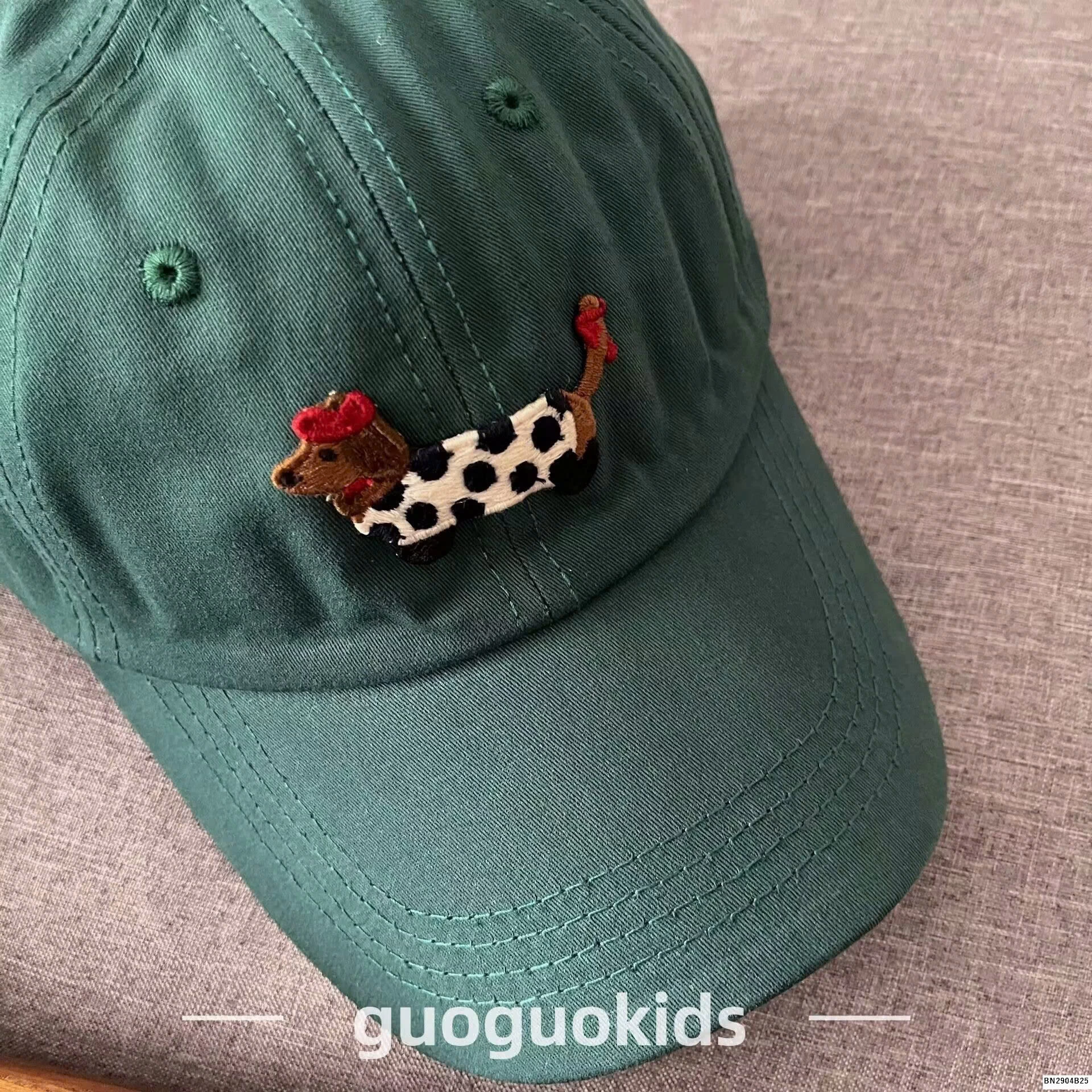 MŨ LƯỠI TRAI HÌNH CÚN