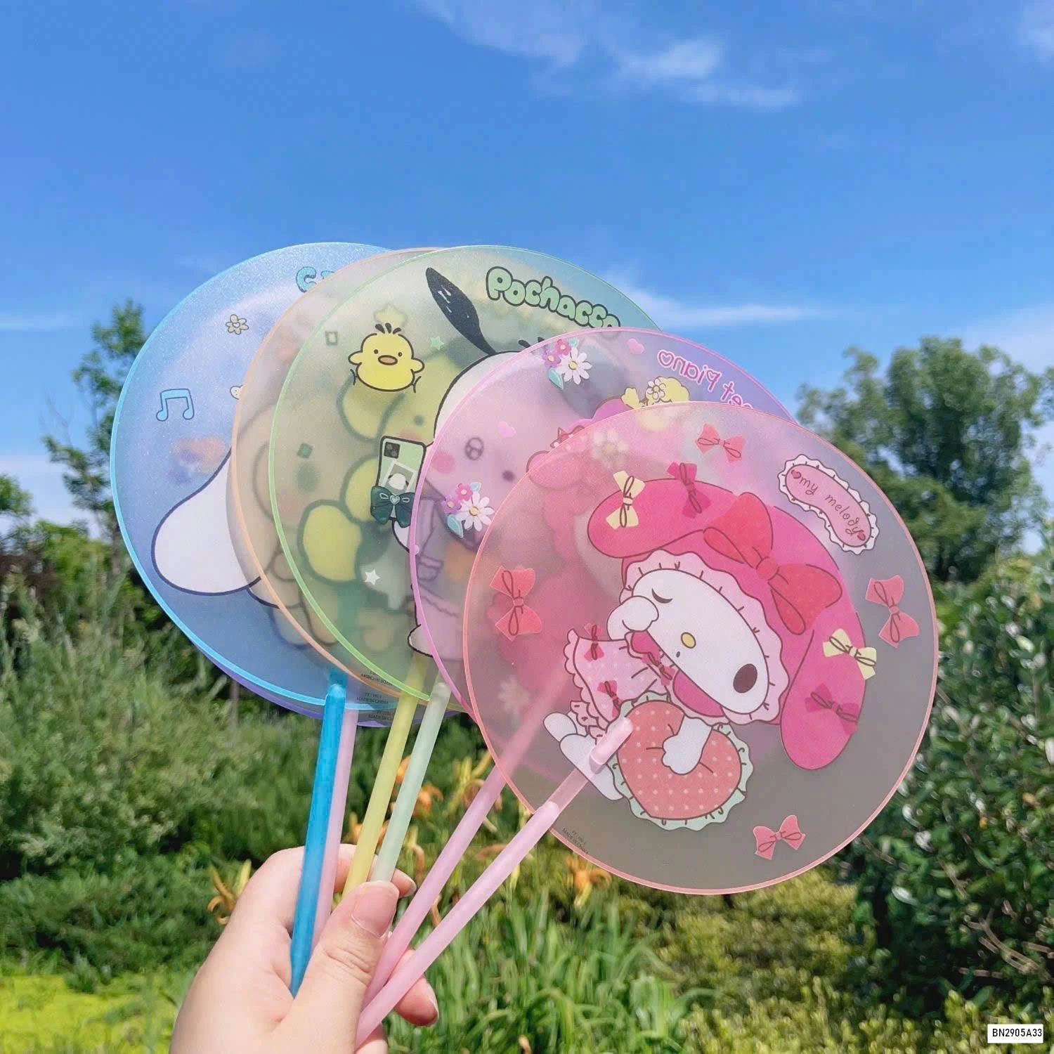 SÉT 2 QUẠT CẦM TAY KUROMI