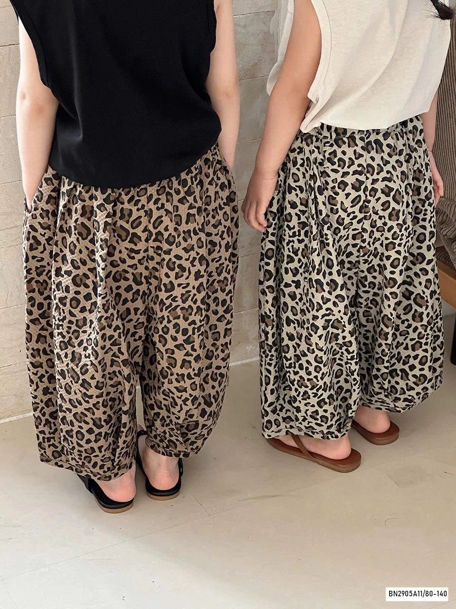 ÁO SÁT NÁCH MIX QUẦN BOOM