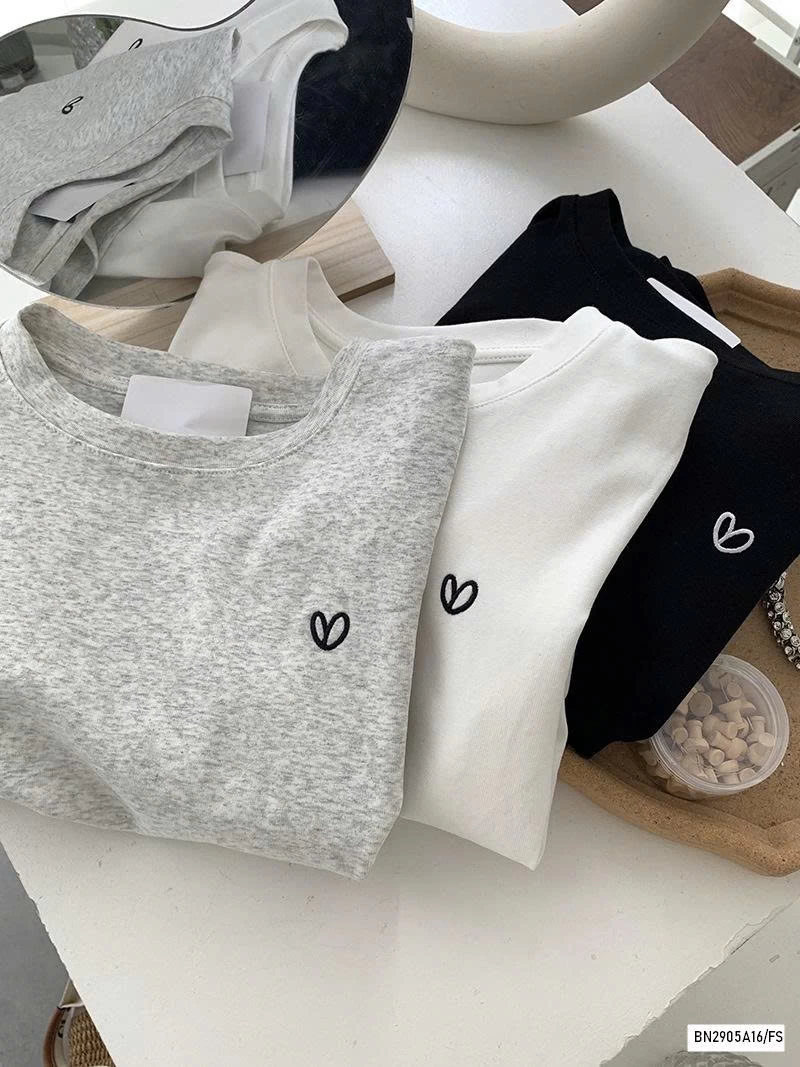 ÁO THUN RÚT EO THÊU TRÁI TIM