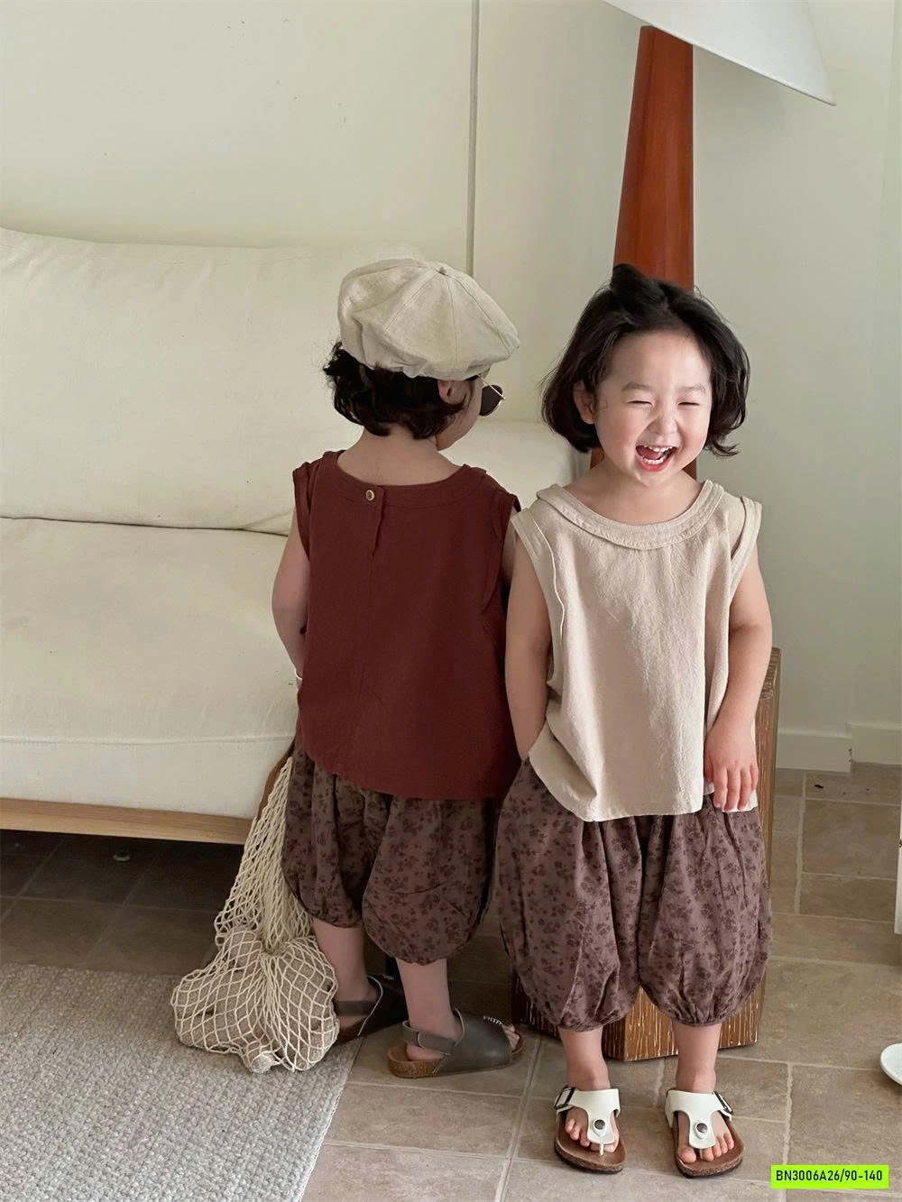 ÁO SÁT NÁCH MIX QUẦN BÍ HOA VINTAGE