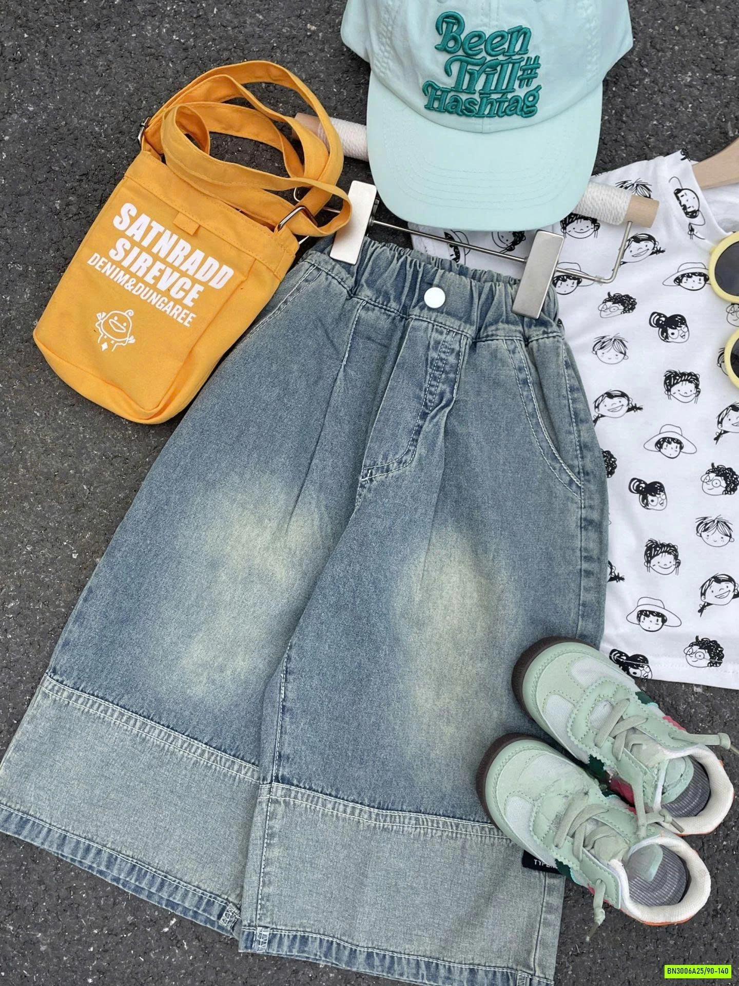 JEANS SUÔNG GẤP GẤU