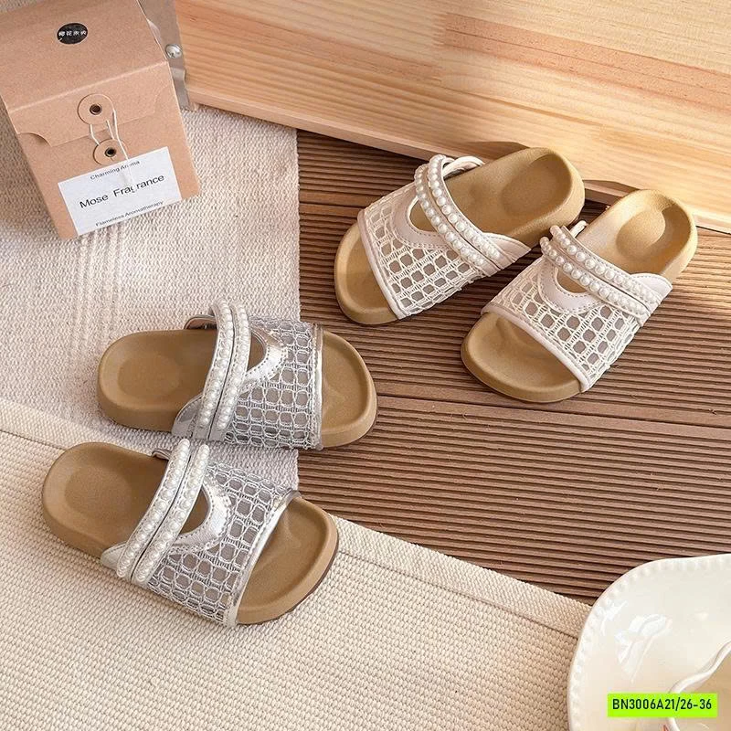 DÉP LÊ QUAI LƯỚI PHỐI NGỌC