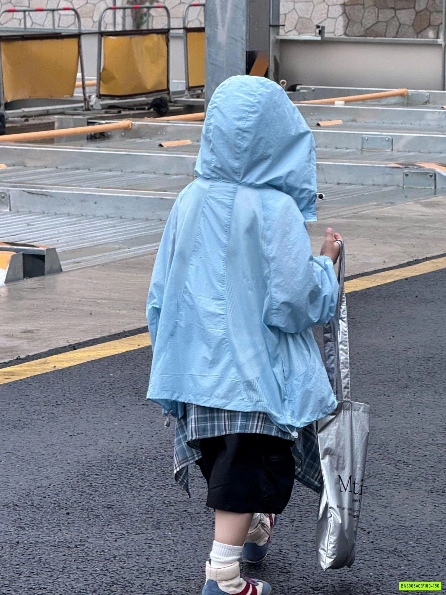 KHOÁC GIÓ THÔNG HƠI CHỐNG NẮNG