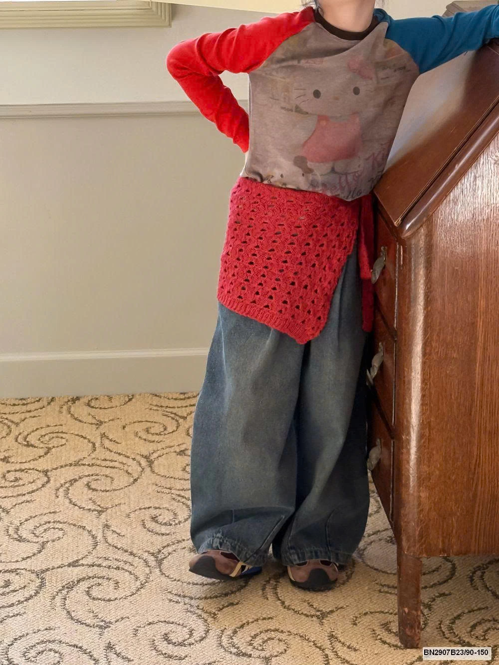 ÁO  THUN KITTY PHỐI MÀU XANH ĐỎ