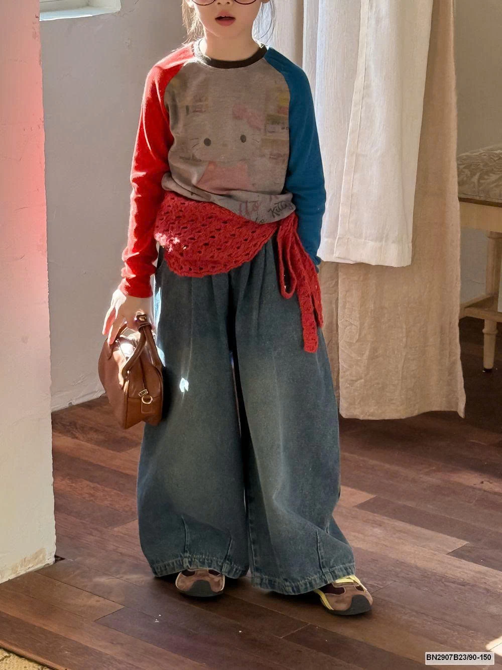 ÁO  THUN KITTY PHỐI MÀU XANH ĐỎ