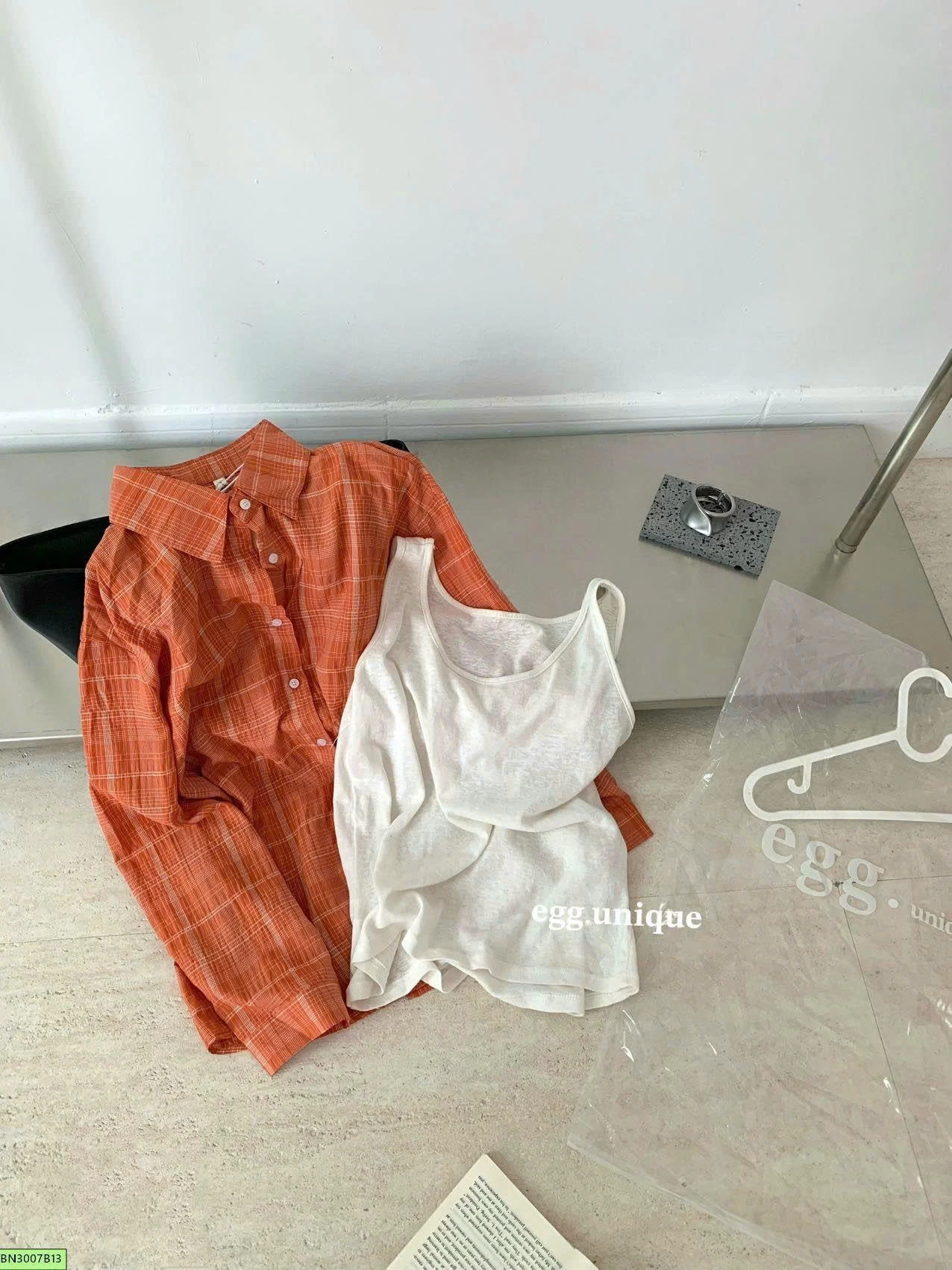 ÁO SƠ MI MÀU CAM THỜI TRANG