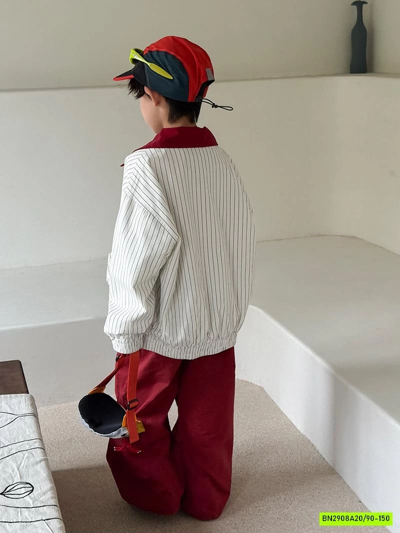 KHOÁC GIÓ SỌC CỔ PHỐI MÀU ĐỎ