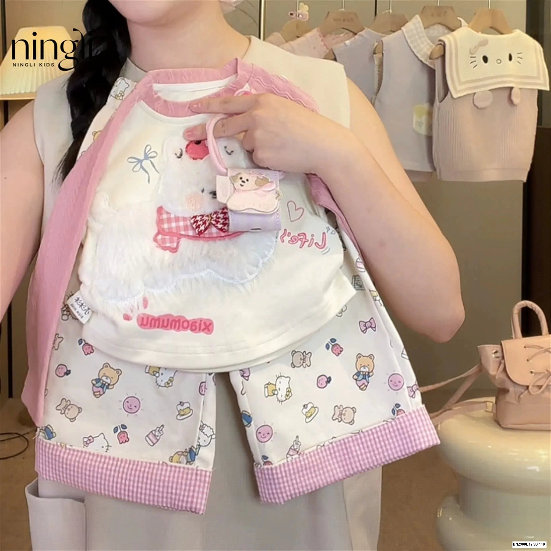 SET ÁO PHỐI MÀU MIX QUẦN SUÔNG HOẠT HÌNH