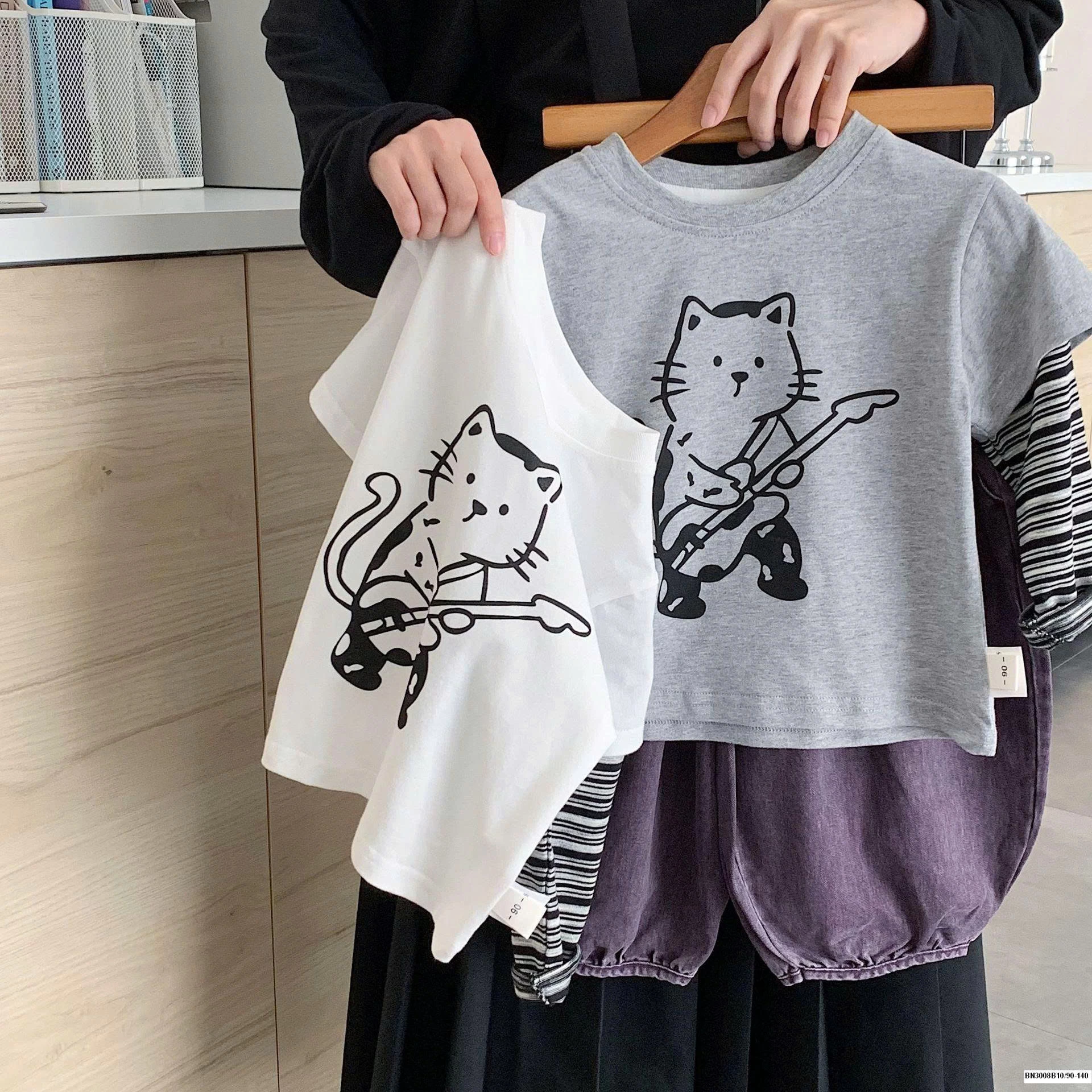 ÁO THUN MÈO TAY NỐI