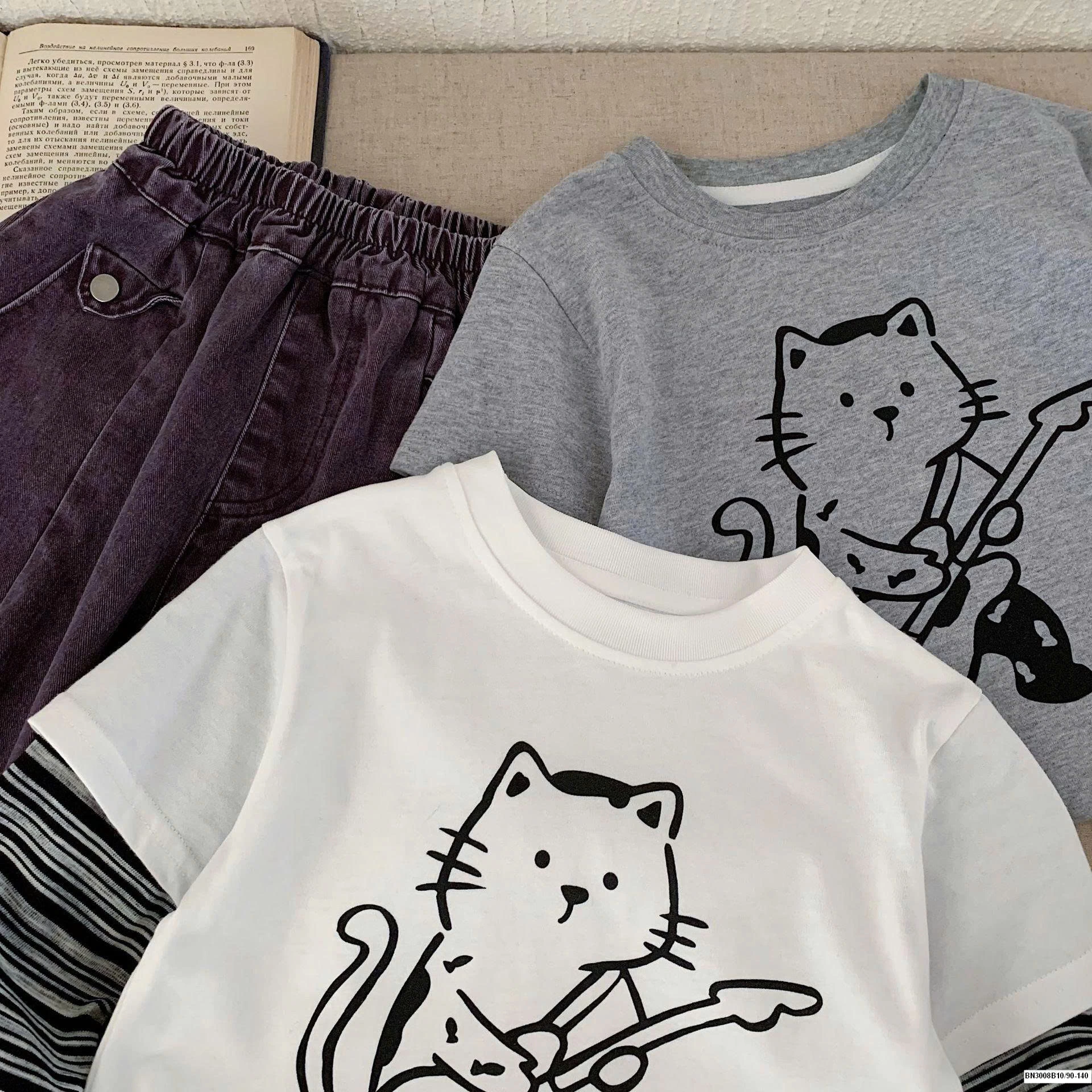 ÁO THUN MÈO TAY NỐI