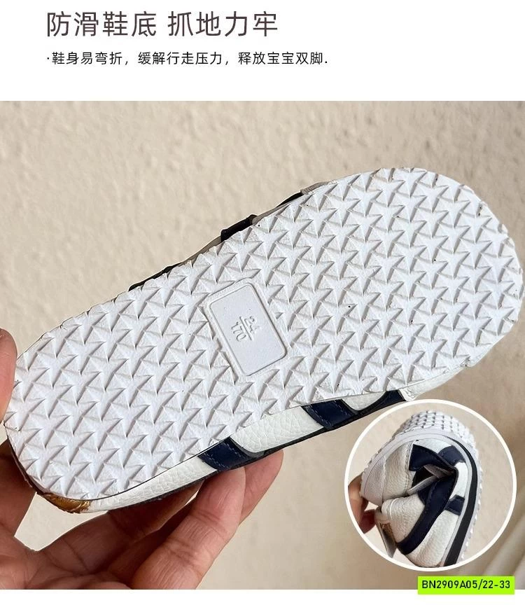 GIÀY THỂ THAO ĐẾ BỆT PHỐI SỌC QUAI DÁN