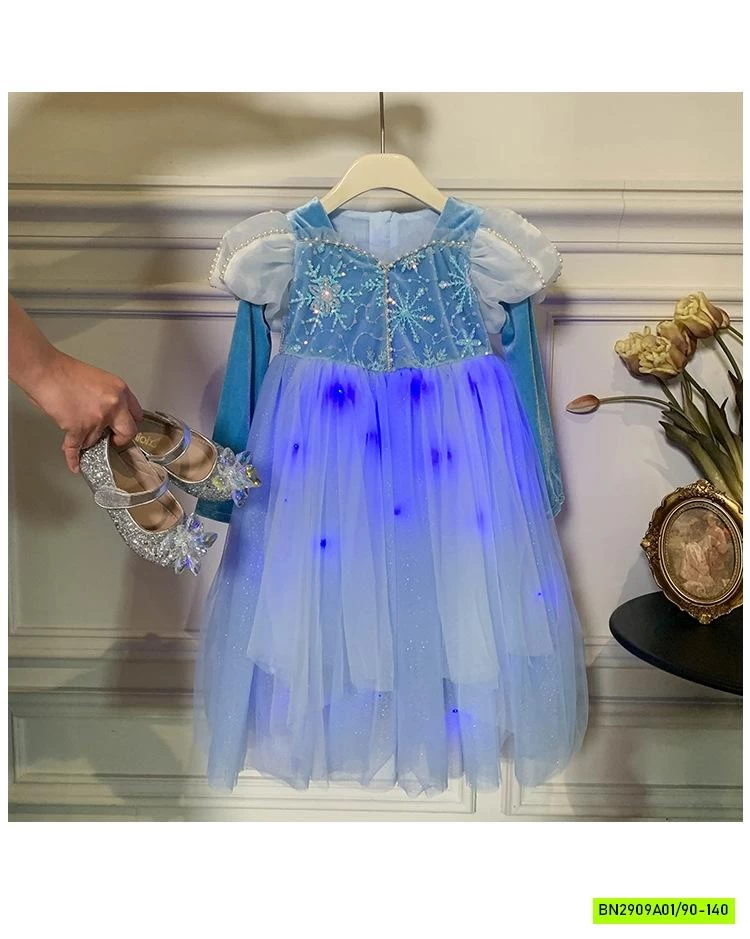 ĐẦM ELSA GẮN ĐÈN