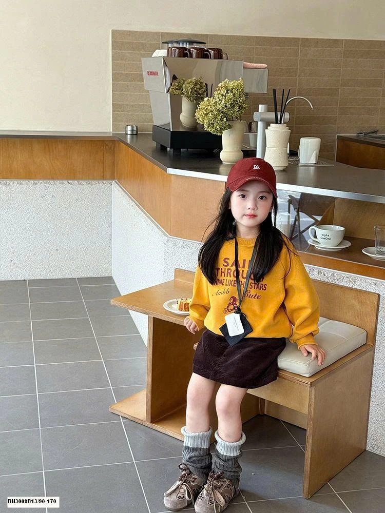 ÁO NỈ IN CHỮ AMBB