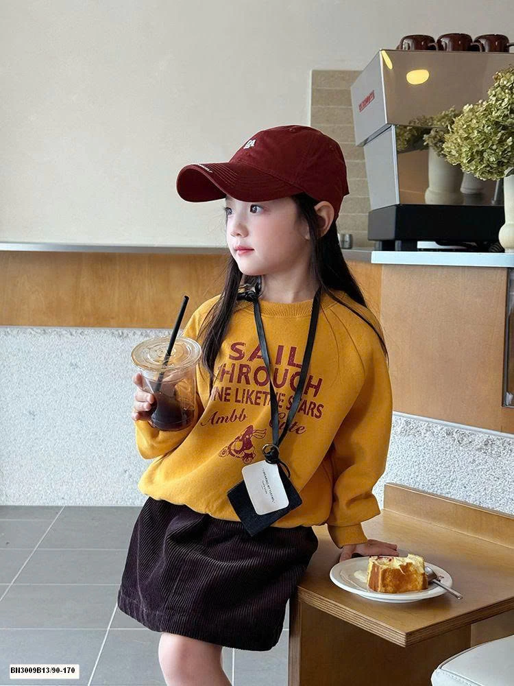 ÁO NỈ IN CHỮ AMBB