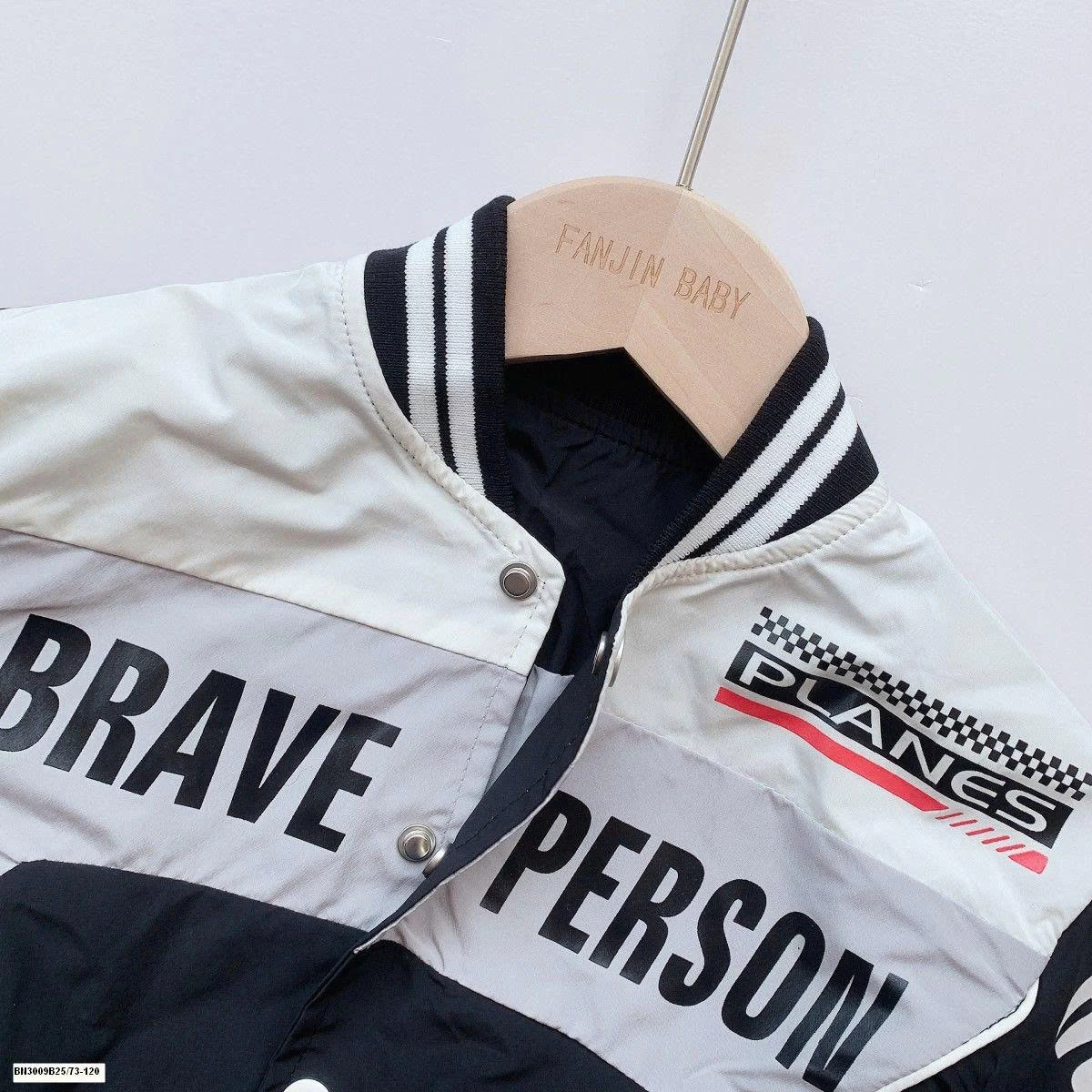 ÁO KHOÁC GIÓ THỂ THAO NHÍ