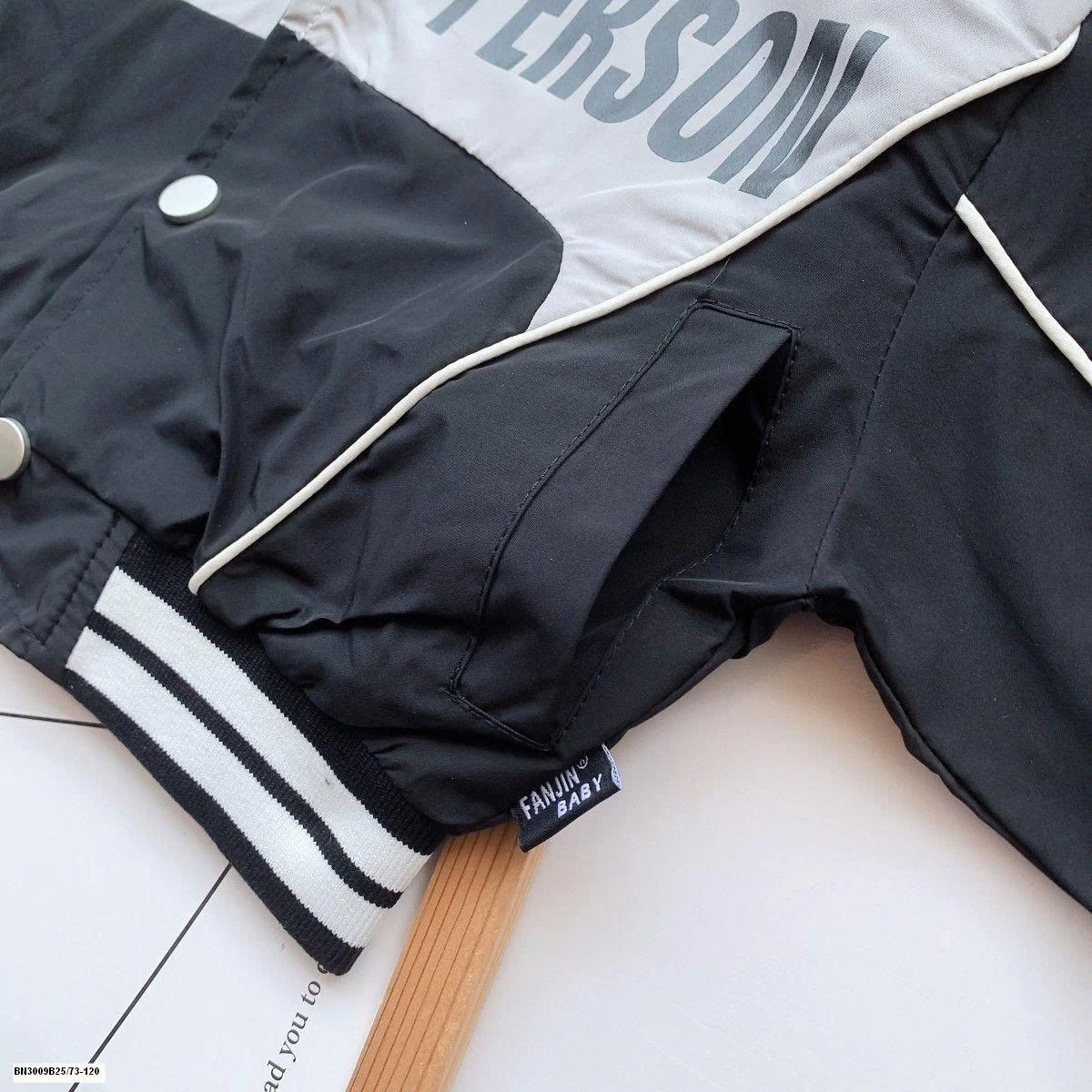 ÁO KHOÁC GIÓ THỂ THAO NHÍ