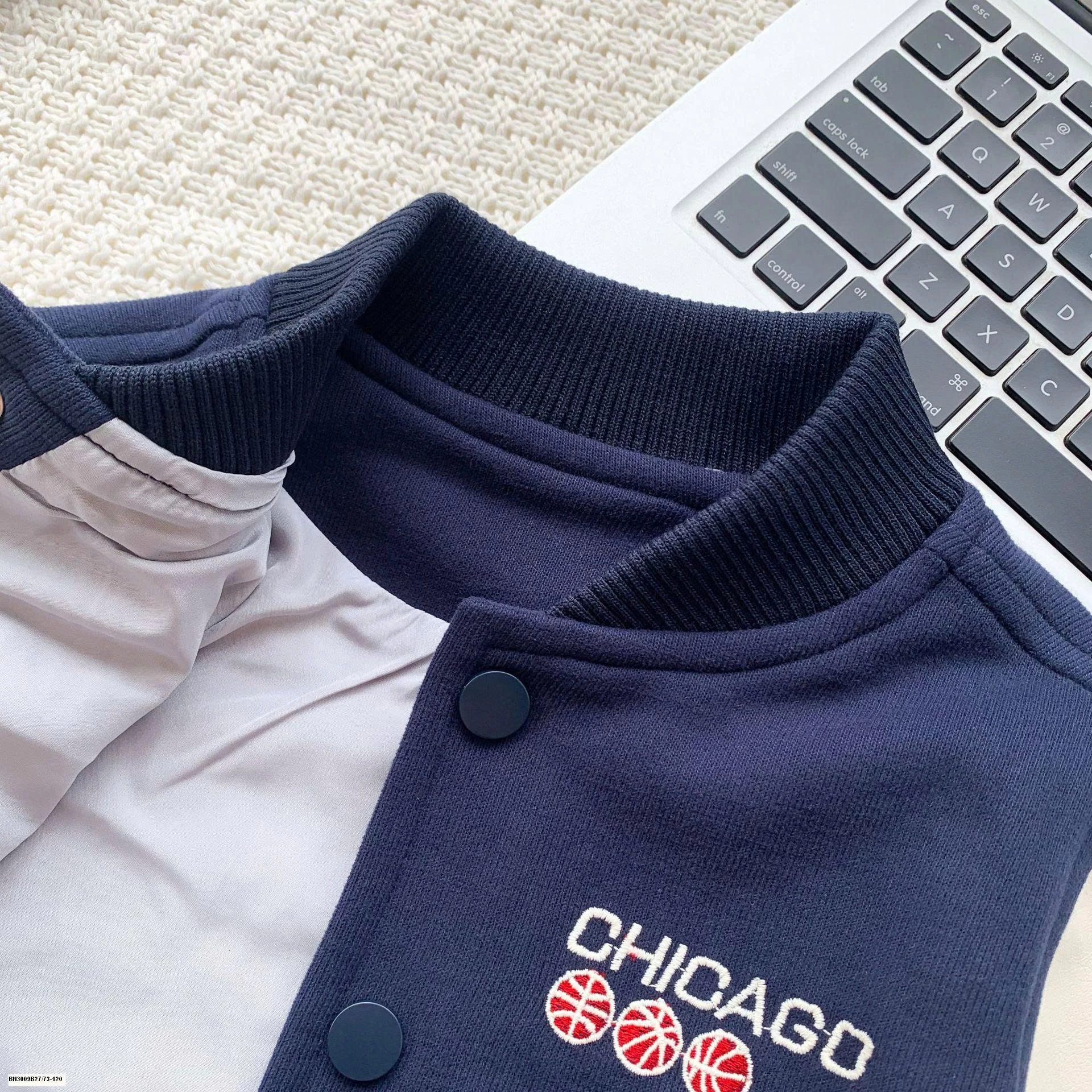 ÁO BÒNG CHÁY CHICAGO MIX QUẦN KAKI