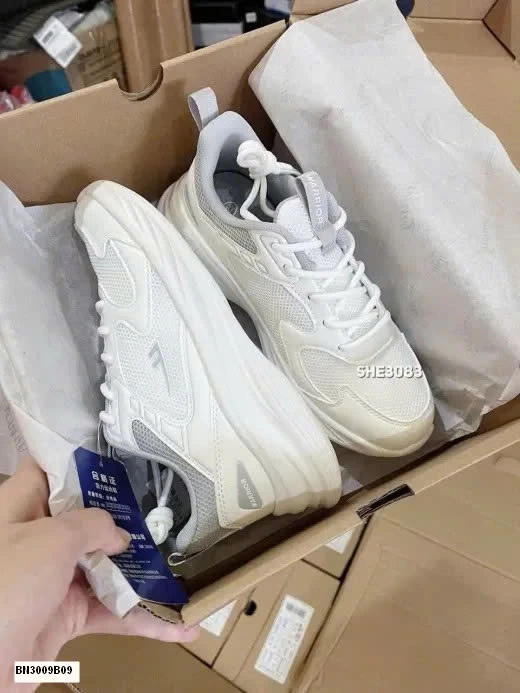 GIÀY THỂ THAO NAM NỮ HÃNG WARRIOR