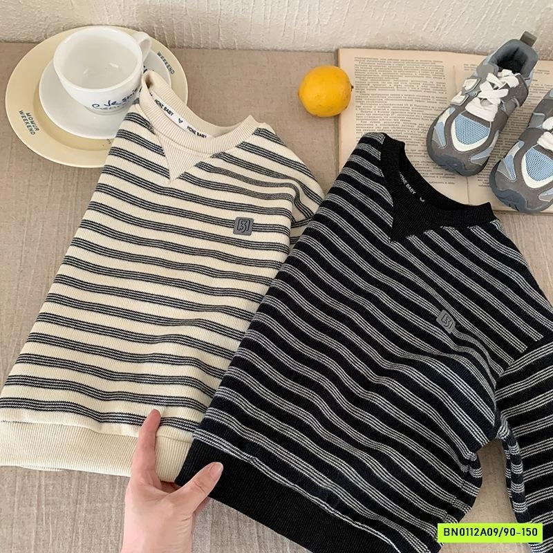 ÁO NỈ KẺ VIỀN CỔ