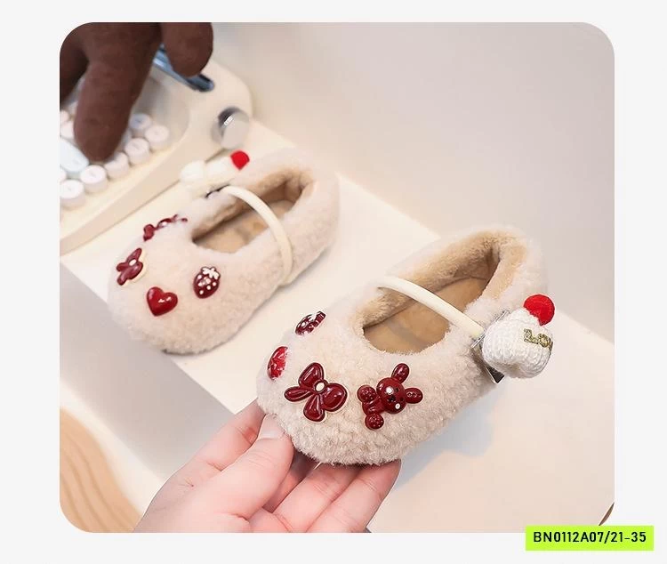 GIÀY LÔNG CỪU GẮN THỎ ĐÁNG YÊU