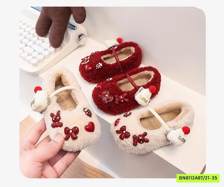 GIÀY LÔNG CỪU GẮN THỎ ĐÁNG YÊU