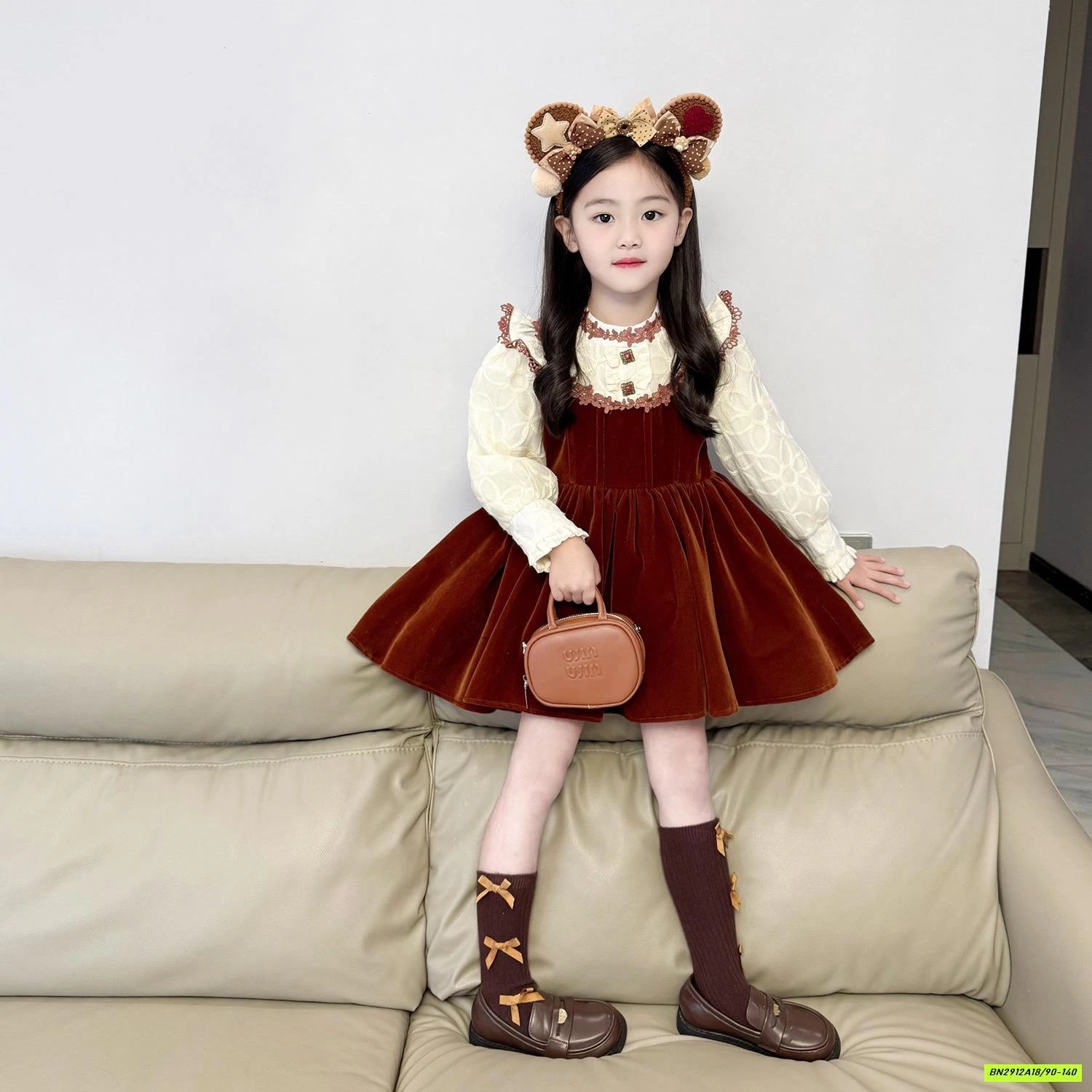 ĐẦM ĐỎ NHUNG PHỐI CỔ SƠ MI LÓT NHUNG