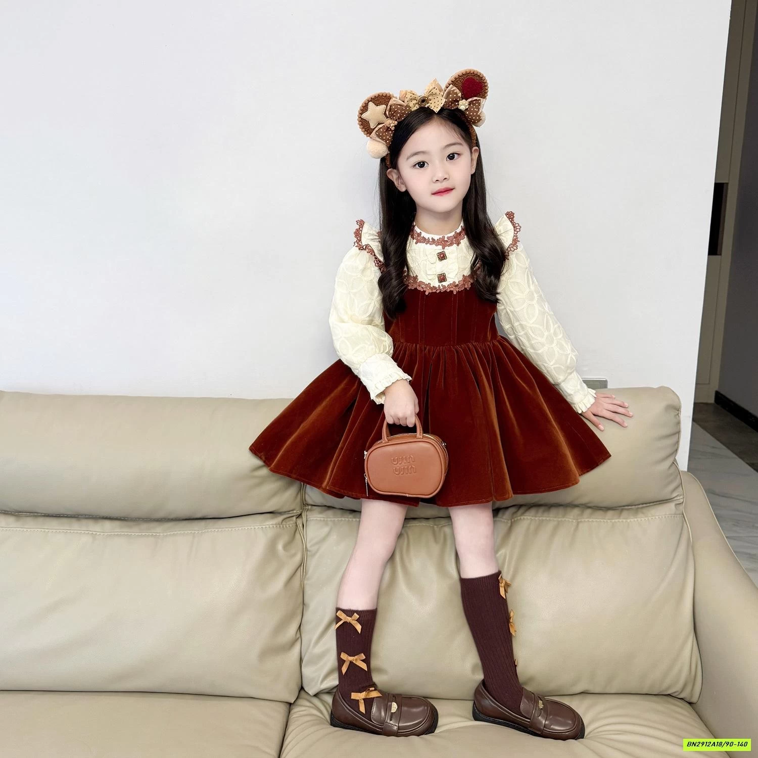 ĐẦM ĐỎ NHUNG PHỐI CỔ SƠ MI LÓT NHUNG