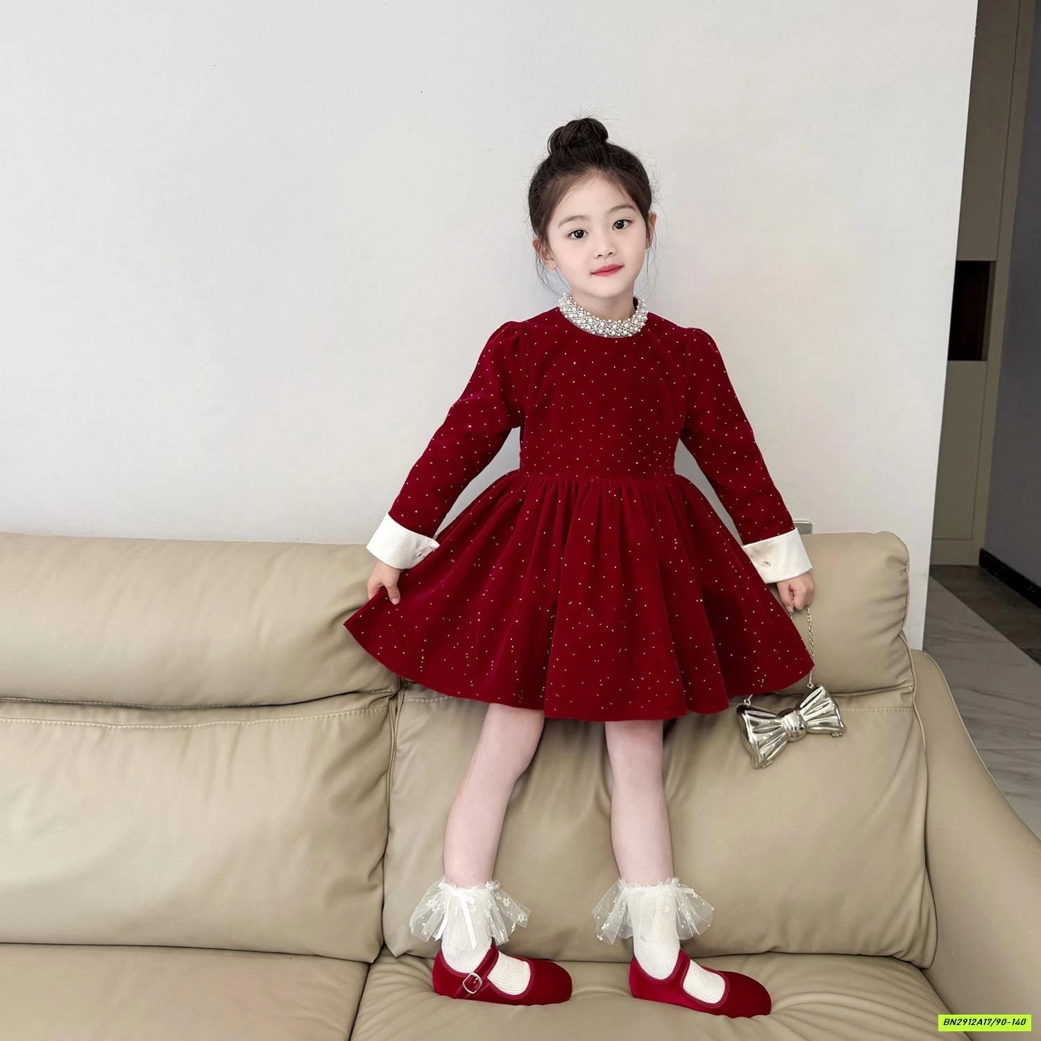 ĐẦM ĐỎ NHUNG BLING CỔ NGỌC LÓT NHUNG