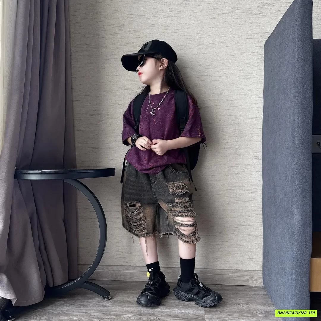 ÁO THUN VẢY SƠN MIX SHORT JEANS RÁCH