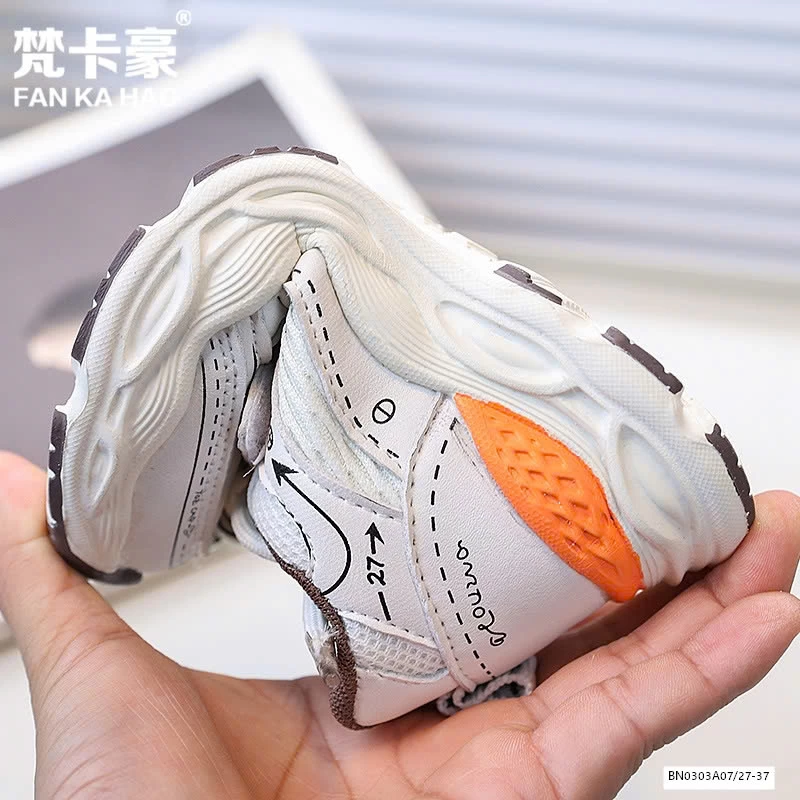 GIÀY THỂ THAO THOÁNG KHÍ PHỐI MÀU