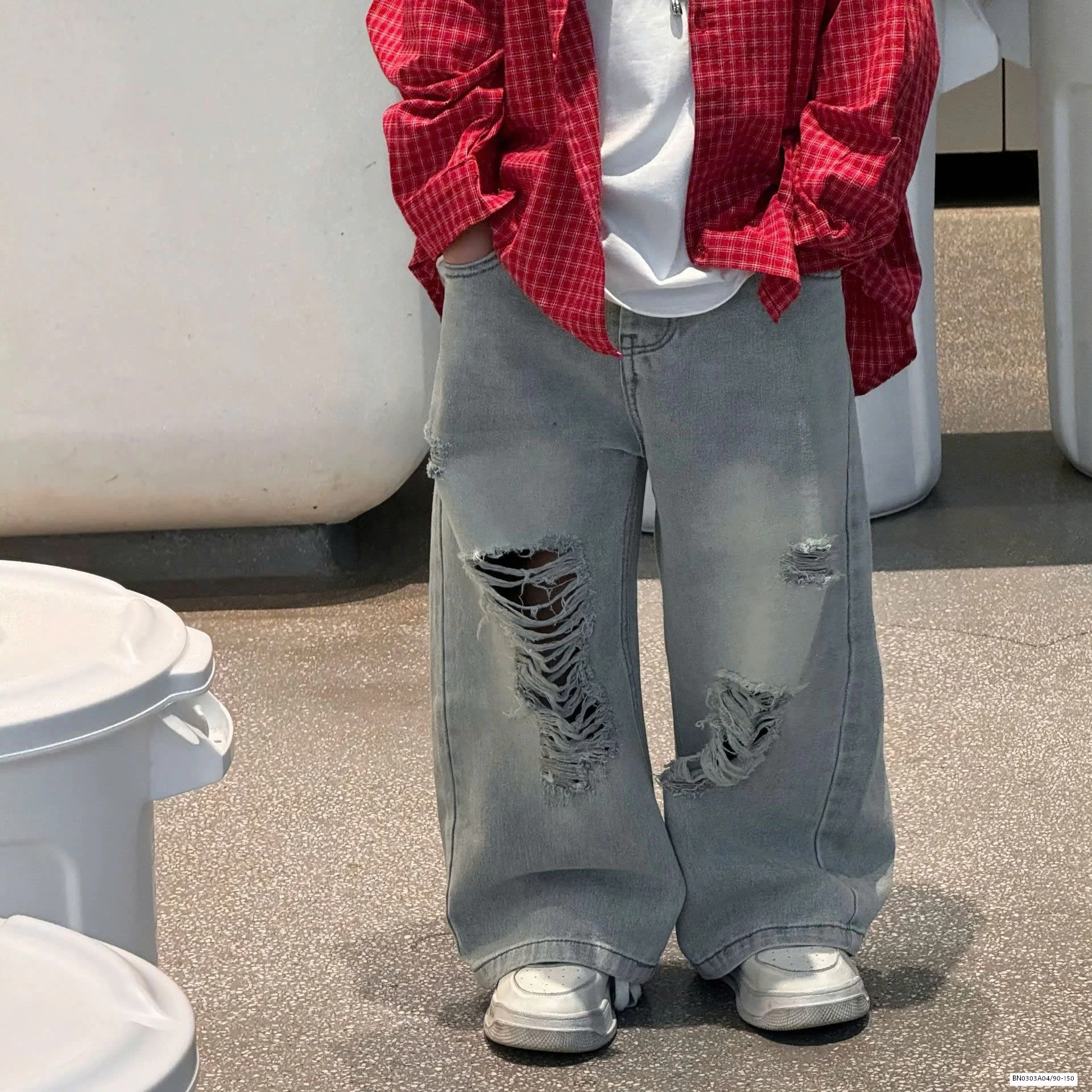 JEANS SUÔNG RÁCH GỐI