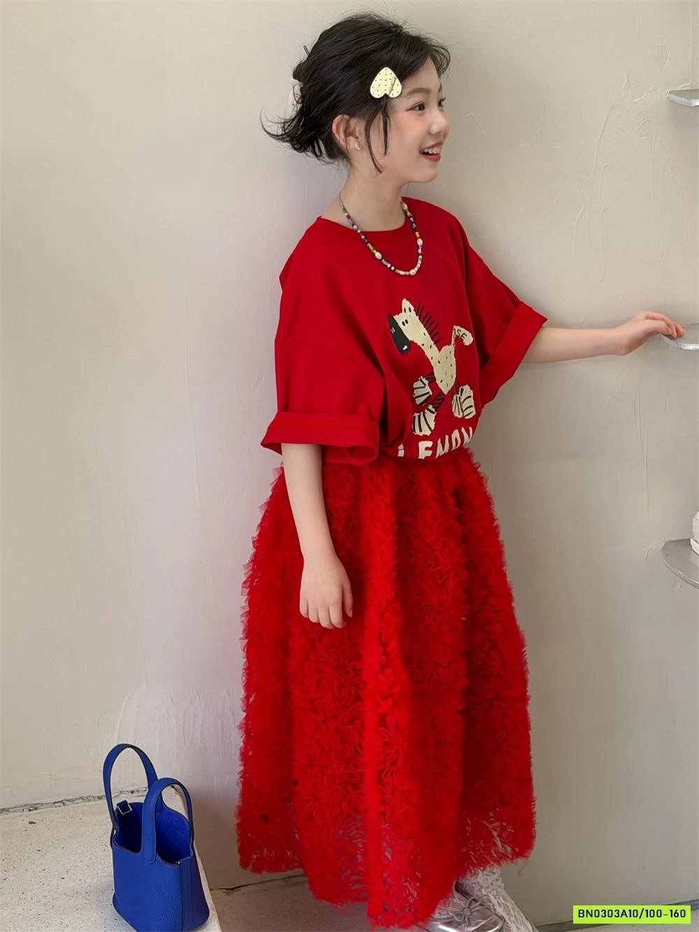 ÁO THUN ĐỎ IN NGỰA