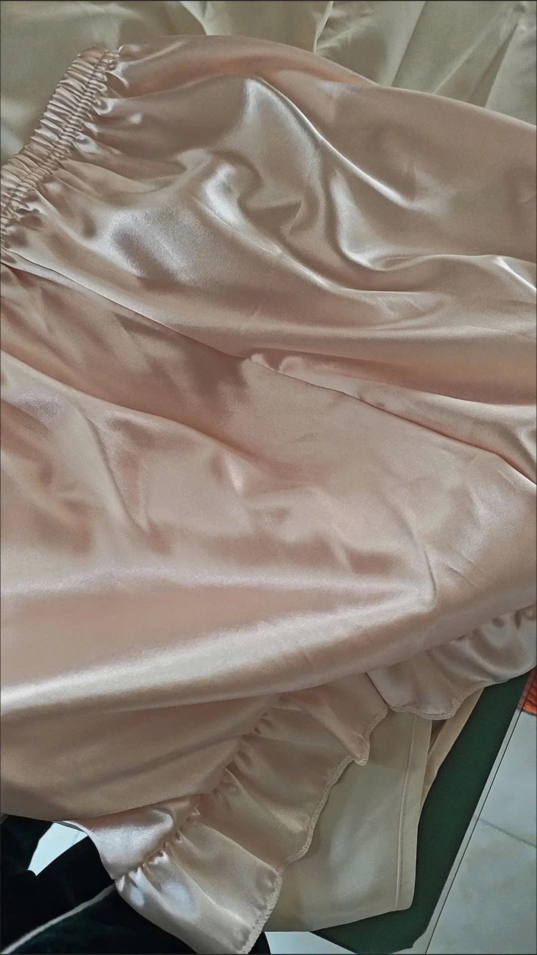 BỘ NGỦ LỤA HỒNG VIỀN REN